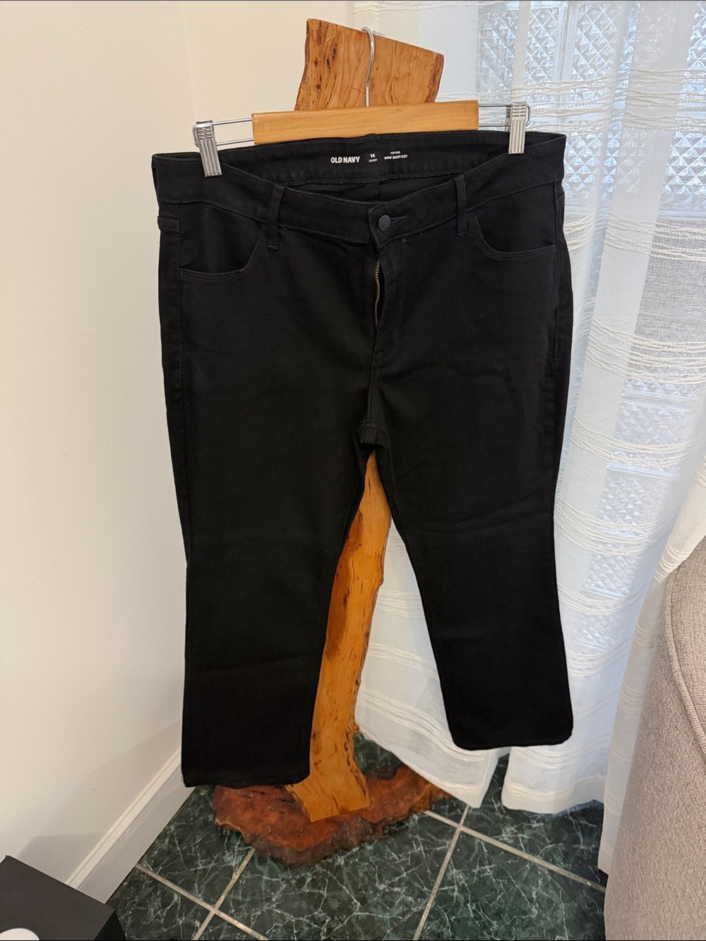 Old Navy Black Cropped Women's Jeans - Slim Ankle Length